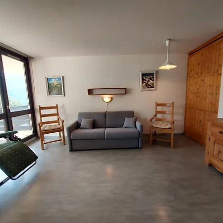 Spacieux 2 Pieces Pour 9 Personnes Avec Terrasse A Plan - Fr-1-757-104 * Peisey-Nancroix